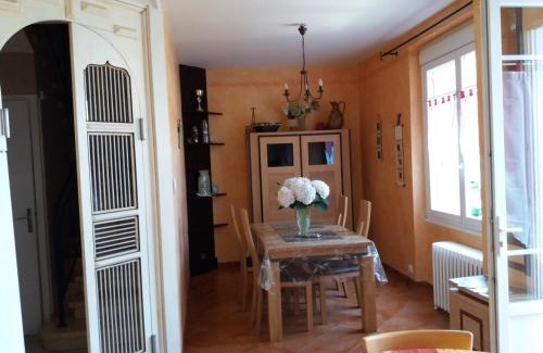 Lacaune Casa | Gîte "les hortensias" au coeur de Lacaune