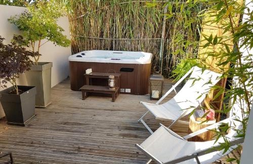 Moussan Casa | Gîte Les Roseaux Spa extérieur privatif inclus
