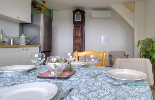 Plaine de l'Ain Casa | Gîte les volets bleus - MONTAGNIEU