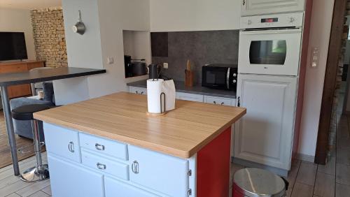 Saint-Prancher Casa | Gîte Lyaz
