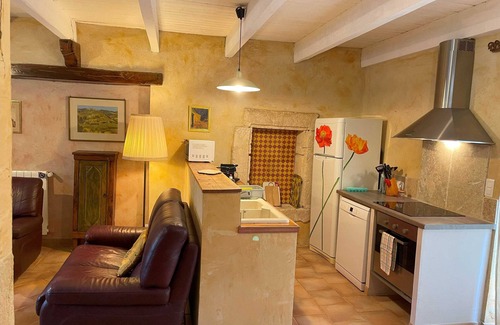 Suze-la-Rousse Casa | Gîte Mûrier