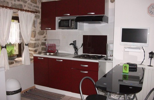 Berric Cabaña | Gîte Maézoù, acogedor T2, planta baja en longère, campo y mar de 13 km