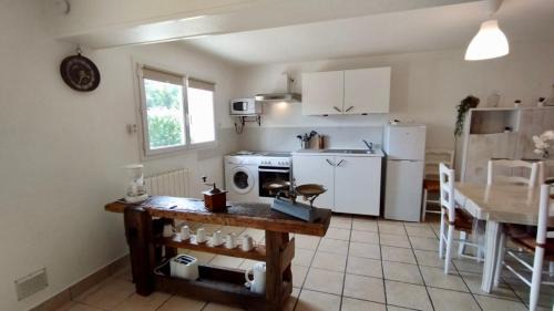 Saint-Julien-de-Chedon Casa | gîte Maison entière 6 personnes