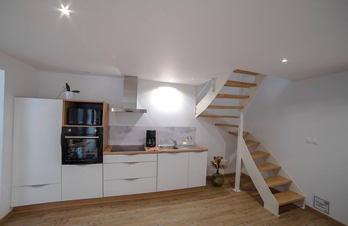 Chef-du-Pont Casa | Gîte - Maison de Ville Avec Cours Privée
