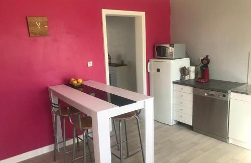Valognes Casa | Gîte Manava - grande maison avec jardin en centre ville