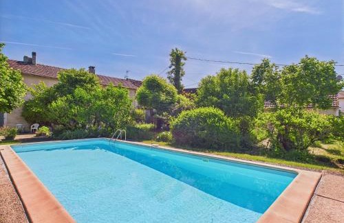 Montignac Casa | Gîte mitoyen - piscine commune - 4 personnes