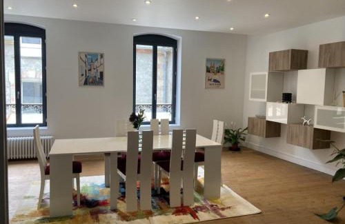 Moulins Apartamento | Gîte moderne au cœur de Moulins, 4 pers, tout compris - FR-1-489-570