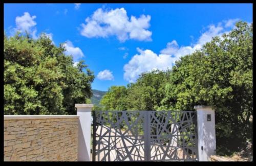 Roche-Saint-Secret Apartamento | Gîte moderne en Drôme