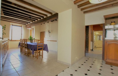 Neuville-sur-Vanne Casa | Gîte Neuville-sur-Vanne, 5 pièces, 8 personnes - FR-1-543-149
