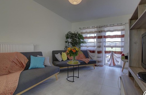 Peronnas Casa | Gîte Péronnas, 5 pièces, 12 personnes - FR-1-493-334