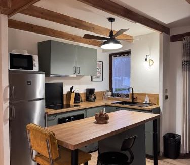Spezet Casa | Gîte Paisible à la Campagne pour 5 Personnes