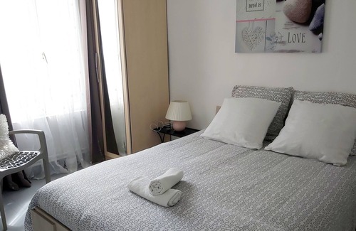 Chateau-Thierry Cama Y Desayuno | Precious Stone Cottage