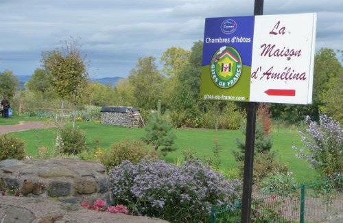 Seneujols Cama Y Desayuno | Gîte pittoresque en campagne près du Puy-en-Velay, idéal pour nature et St-Jacques de Compostelle - FR-1-582-451