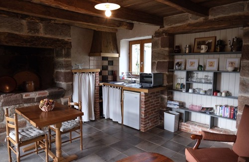 Saint-Bonnet-la-Riviere Casa | Gîte Pour 2 Personnes, en Campagne, Avec Piscine
