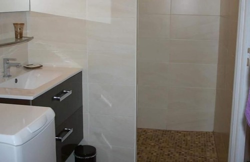 Roquebrune-sur-Argens Cabaña | Gîte-Baño Privado-Gîte Pêche