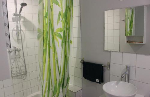 Buzet-sur-Baise Apartamento | Gîte proche canal La Conserverie