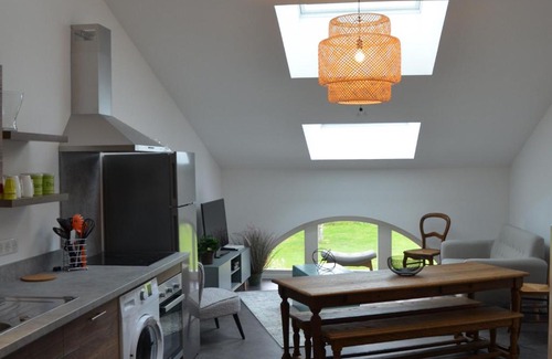 Vroncourt Apartamento | Gîte rénové, 35 min de Nancy, près de châteaux, fibre, parking privé, idéal famille - FR-1-584-169
