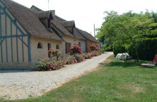 Ballon-Saint-Mars Casa | Gîte rénové en campagne, 3 ch., terrain 5000m², proche randonnées et Le Mans ! - FR-1-410-161