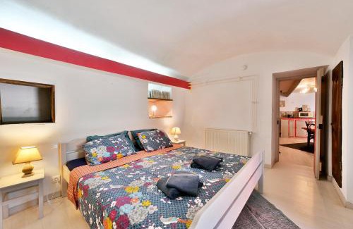 Lussan Apartamento | Gîte Romy - Gîte avec piscine partagée