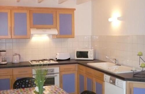 La Chambonie Casa | Gîte rustique avec cheminée et jardin - idéal pour familles et activités hivernales - FR-1-496-198