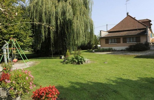 Saint-Remy-sous-Barbuise Casa | Gîte Saint-Remy-sous-Barbuise, 4 pièces, 6 personnes - FR-1-543-49