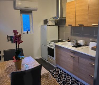 Quartier Saint-Leon Apartamento | Gîte & Spa CASANOU