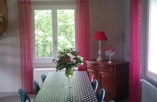Saint-Jean-de-la-Motte Casa | Gîte spacieux avec salle de jeux, tennis et cheminée, idéal pour familles et amis jusqu'à 15 pers. - FR-1-410-223
