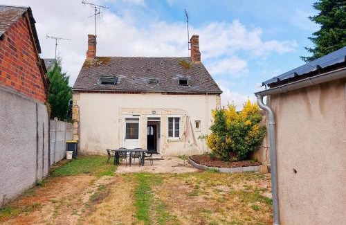 Marboue Casa | Gîte spacieux au cœur de Marboué - FR-1-581-155