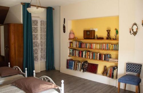 Tavers Casa | Gîte spacieux au cœur du Val de Loire, entre Orléans et Blois, avec jardin, cour fermée et BBQ ! - FR-1-590-106