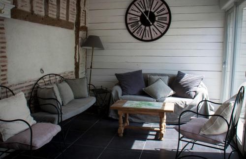 Sigloy Casa | Gîte spacieux avec piscine chauffée, wifi et tennis au bord de la Loire - FR-1-590-97