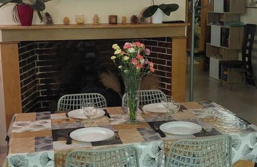 Happonvilliers Casa | Gîte spacieux en pleine campagne avec grand terrain, équipements de loisirs et confort moderne - FR-1-581-59