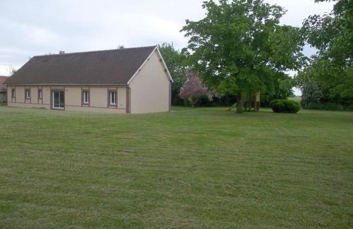 Happonvilliers Casa | Gîte spacieux en pleine campagne avec grand terrain, équipements de loisirs et confort moderne - FR-1-581-59