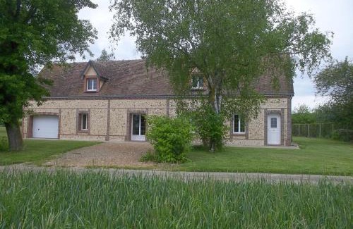 Happonvilliers Casa | Gîte spacieux en pleine campagne avec grand terrain, équipements de loisirs et confort moderne - FR-1-581-59