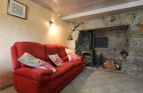 Croisances Casa | Gîte spacieux et rénové avec équipements modernes, terrasse et vaste jardin près de Gévaudan et Margeride - FR-1-582-301