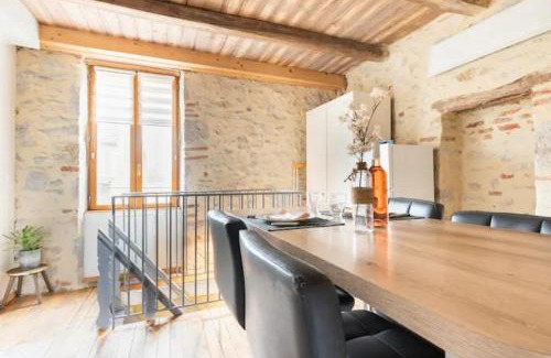 Luzech Casa | Gîte Tour du Rocher