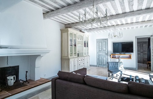Lagnes Casa | Gîte tout confort - jardin et piscine chauffée