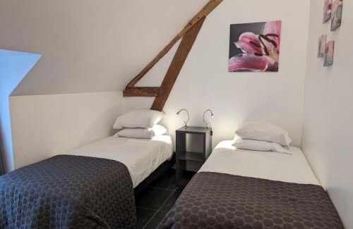 Sigloy Casa | Gîte Val de Loire avec piscine chauffée, tennis, WIFI, BBQ - FR-1-590-125