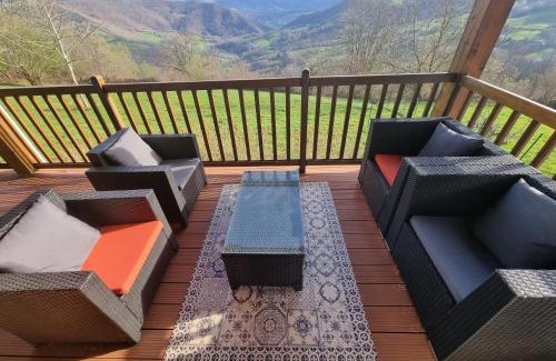 Osses Casa | Gîte Xuritenborda 7 personnes avec vue exceptionnelle sur les montagnes basque, Lits 180 King Size