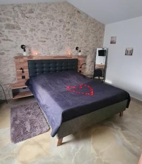 Servas Apartamento | Gîtes 2 adultes dans un mas charme et calme assuré