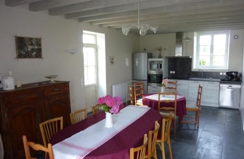 Le Pin-la-Garenne Casa | Gîtes de "La Haute Borde"