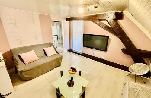 Le Breuil Apartamento | Gîtes Montvaltin - Appartement spacieux 3 chambres & cuisine