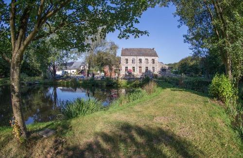 Momignies Casa | Gîtes pêche - à la ferme - "Rêve d'Eau" aux Etangs de Cendron En-Fr-Es