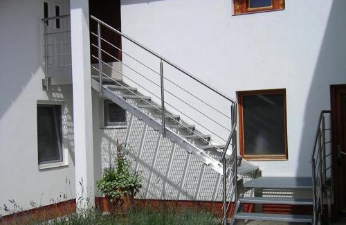 Tiszaug Apartamento | Gólya Vendégház