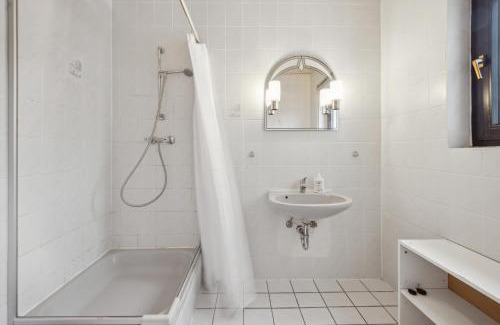 Hanau Apartamento | GÜNSTIGE Wohnungen für Monteure in Hanau City Smart TV, Wifi, Parking NEW
