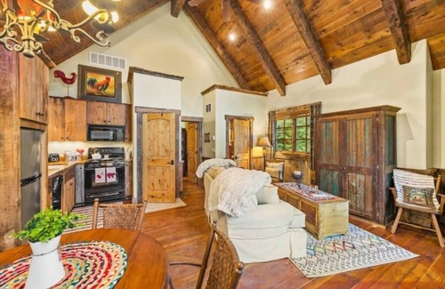 Bigfork Cabina | G-Bar-N Stetson Log Home