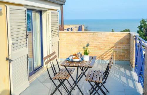 Foggetta Apartamento | G.Bay C26 - Second floor apartment with balcony and hill view