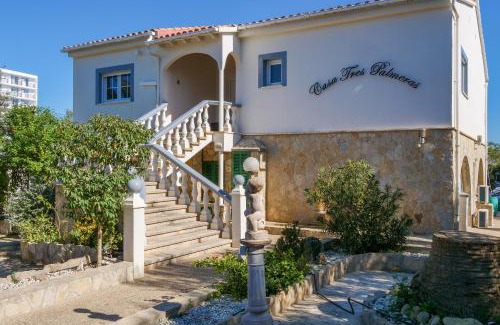 Calas de Mallorca Apartamento | G-Fast fertig gestelltes Inserat- Moderne grosse Villa, 5 Min fussläufig zum Strand,Pool,Klima