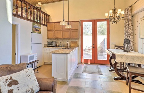 Tanque Verde Apartamento | 'G' Private Gate House on an Equestrian Estate!