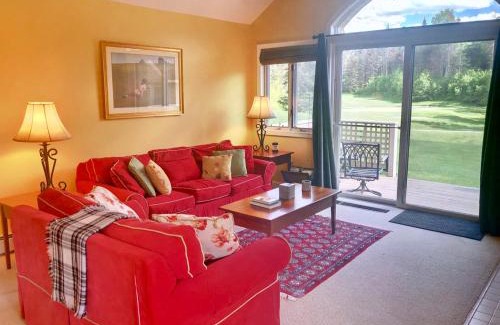 Bretton Woods Villa | G2 Sunny and homey Fairway Village Townhome right on the Omni Mount Washington Hotel golf course