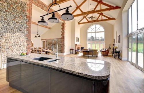 Cromer Casa | Ga Ga Barn